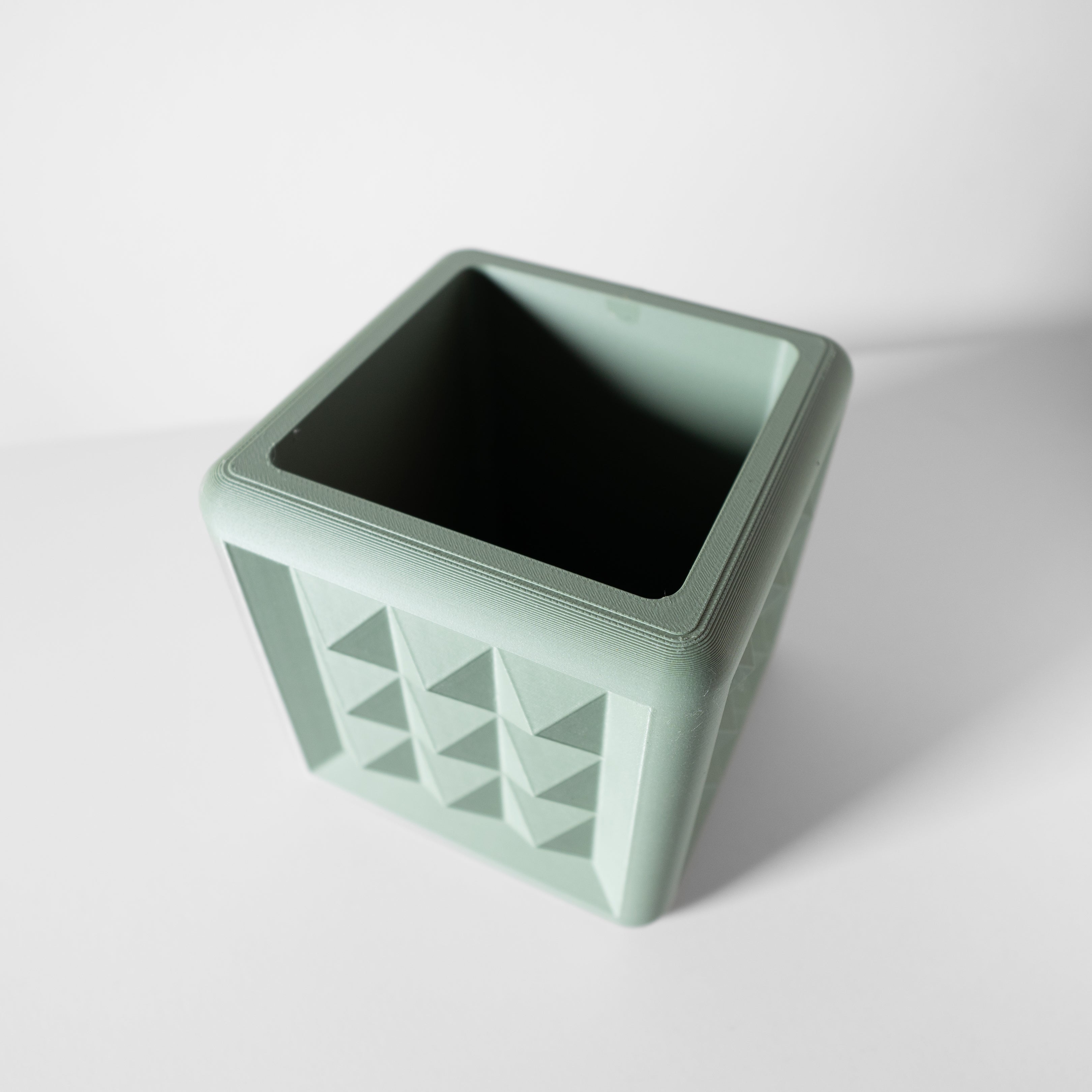 ORA Plant Pot
