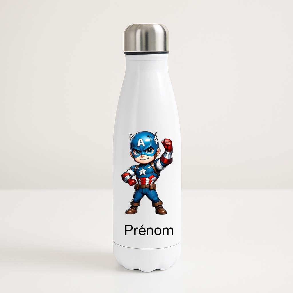 Bouteille isotherme blanche 500ml avec Captain América en version chibi souriant, espace prénom personnalisable.