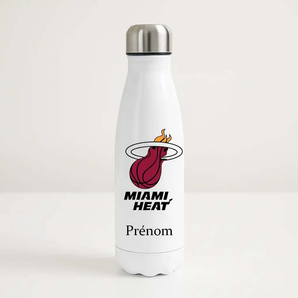 Bouteille isotherme blanche personnalisable avec logo du Miami Heat et prénom, idéale pour les fans de NBA.