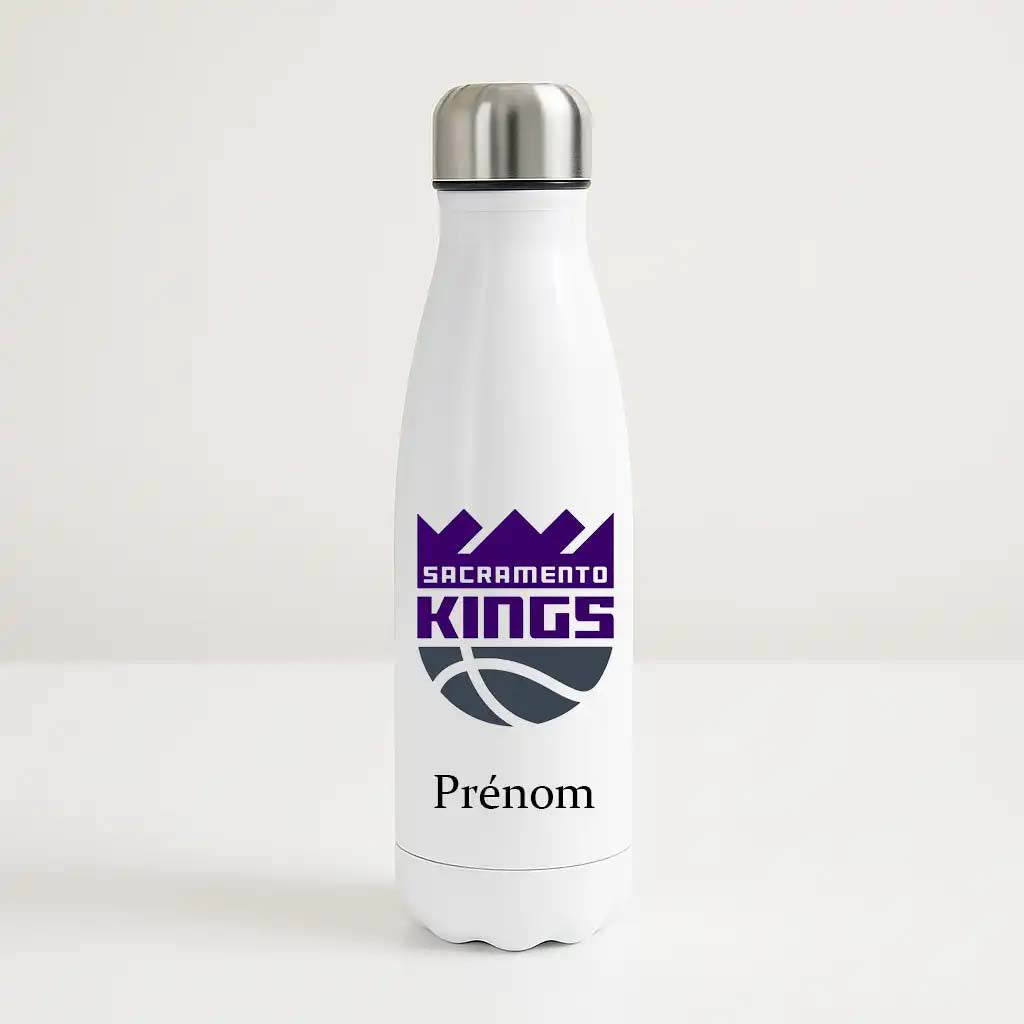 Bouteille isotherme blanche personnalisable avec logo violet et gris des Sacramento Kings et prénom, pour fan de NBA.