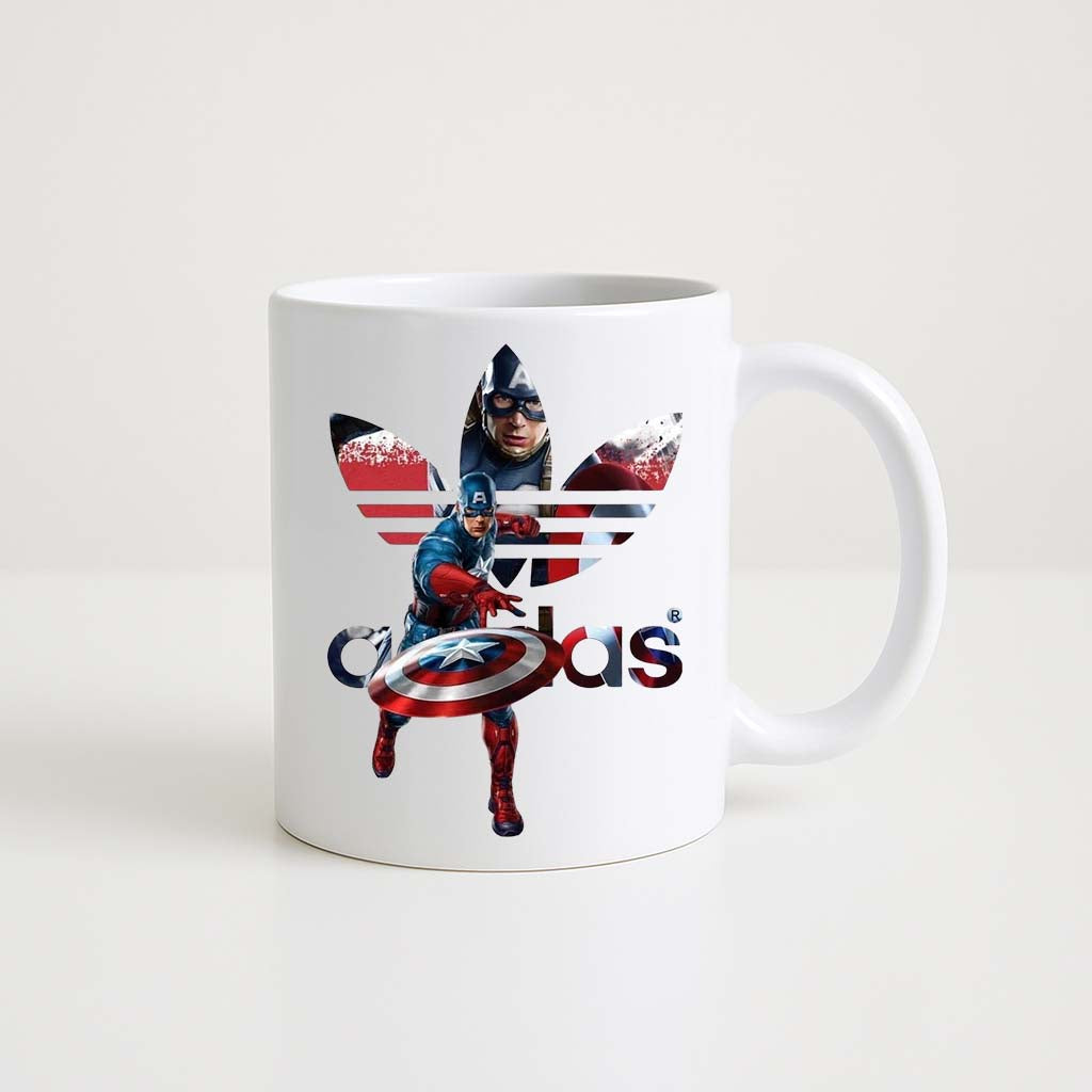 Mug blanc de 330 ml avec design Captain America et logo Adidas rouge, blanc et bleu