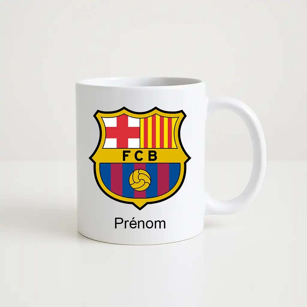 Mug blanc de 330 ml avec le logo du club FC Barcelone , accompagné de l’inscription "Prénom" personnalisable en dessous.