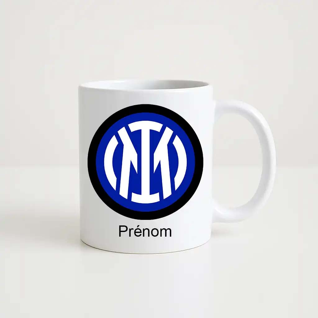 Mug blanc de 330 ml avec le logo de l'Inter Milan, accompagné de l’inscription "Prénom" personnalisable en dessous.