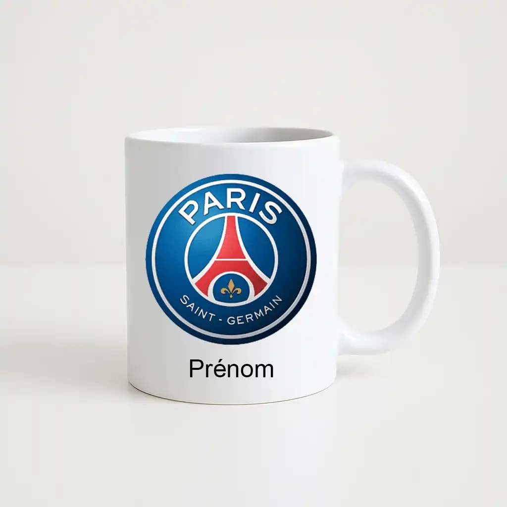 Mug blanc de 330 ml avec le logo du club Paris Saint Germain, accompagné de l’inscription "Prénom" personnalisable en dessous.