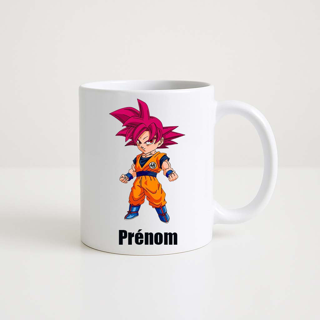 Mug blanc 330ml avec un guerrier Super Saiyan God aux cheveux rouges, aura divine, espace pour un prénom personnalisable.