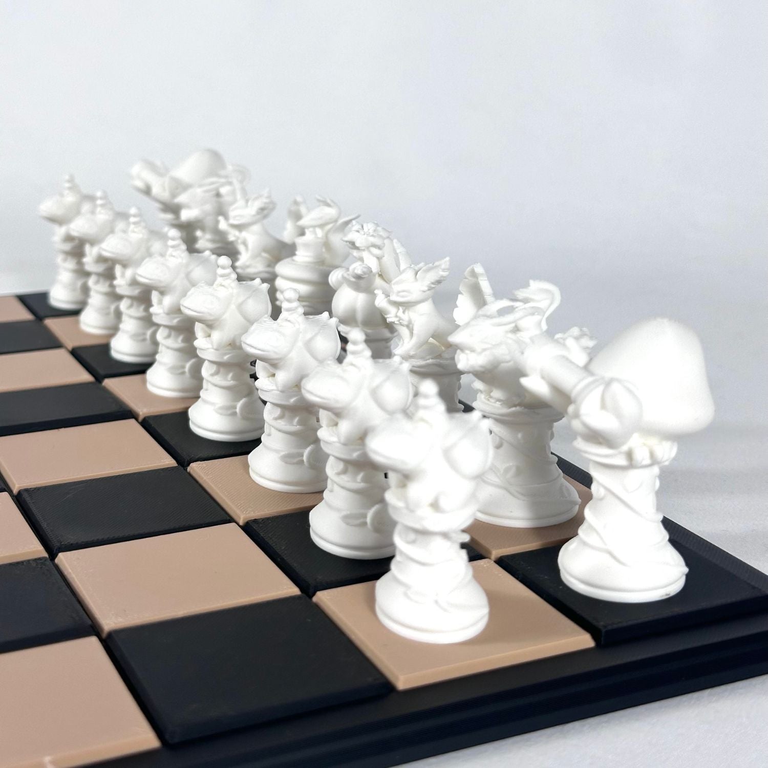 Figurines d’échecs Pokémon couleur blanche en impression 3D – Accessoire premium pour joueurs et collectionneurs