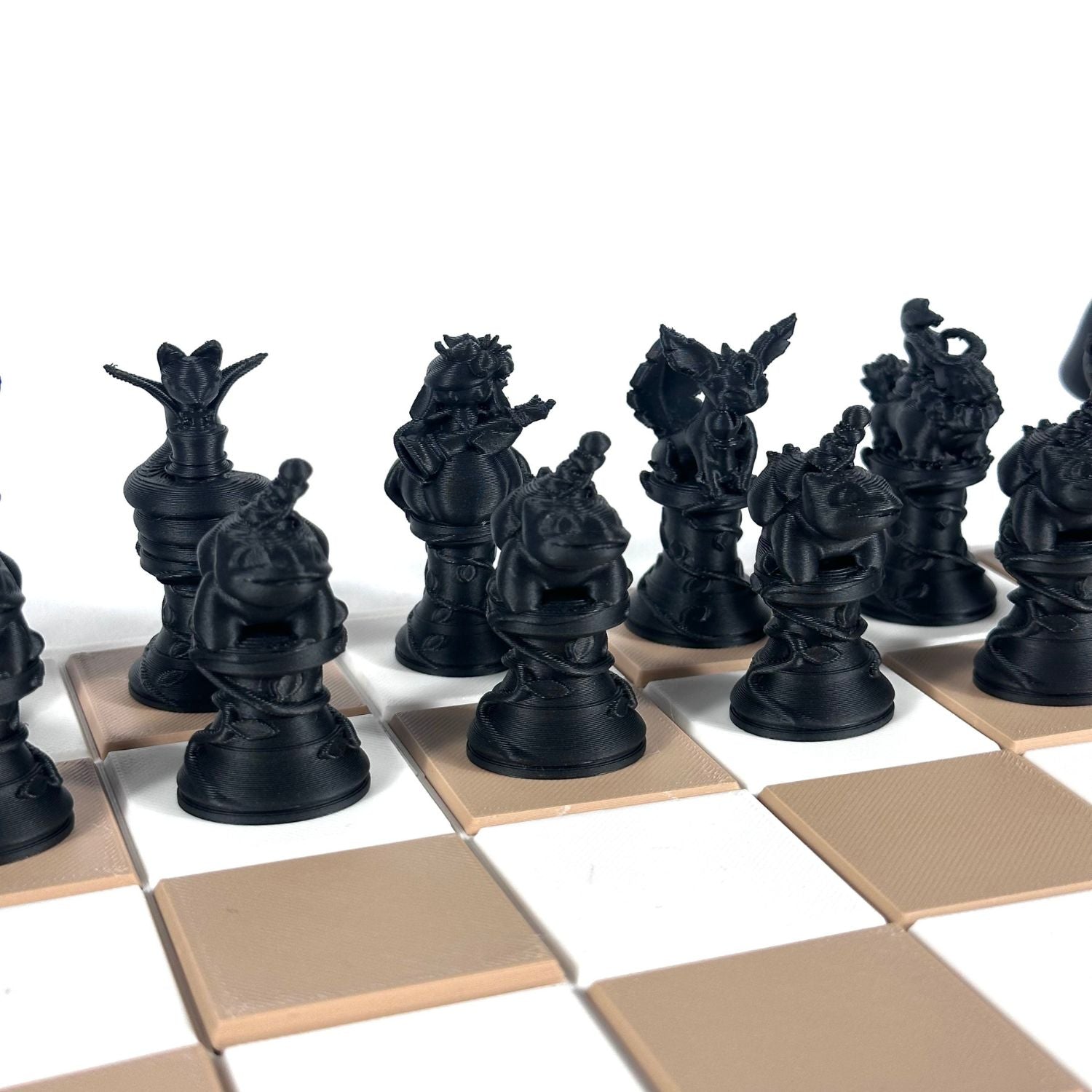 Set de pièces d’échecs Pokémon noires détaillées, idéal cadeau geek et fan de stratégie